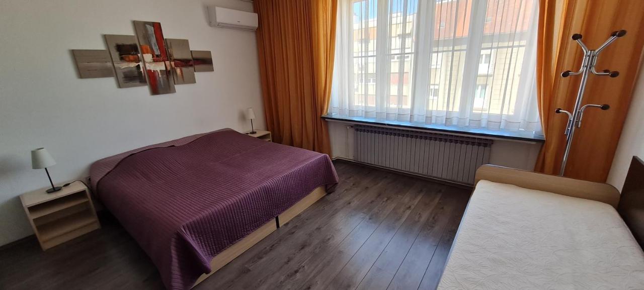 Rooms Lara Загреб Екстериор снимка