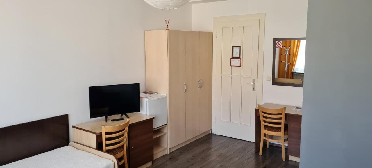 Rooms Lara Загреб Екстериор снимка